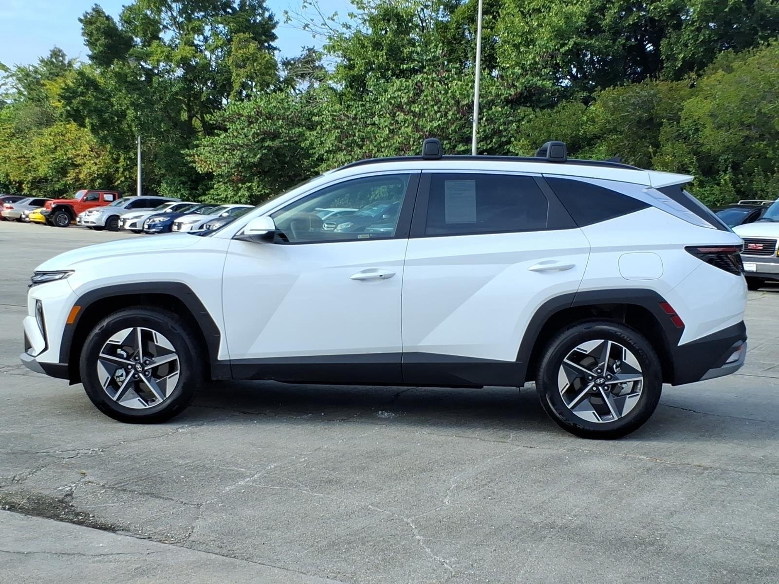 Used 2026 Creamy White Pearl Hyundai SEL Convenience image 3