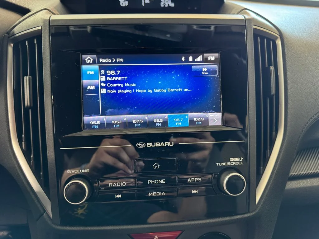 Used 2018 White Subaru 2.0i Premium image 20