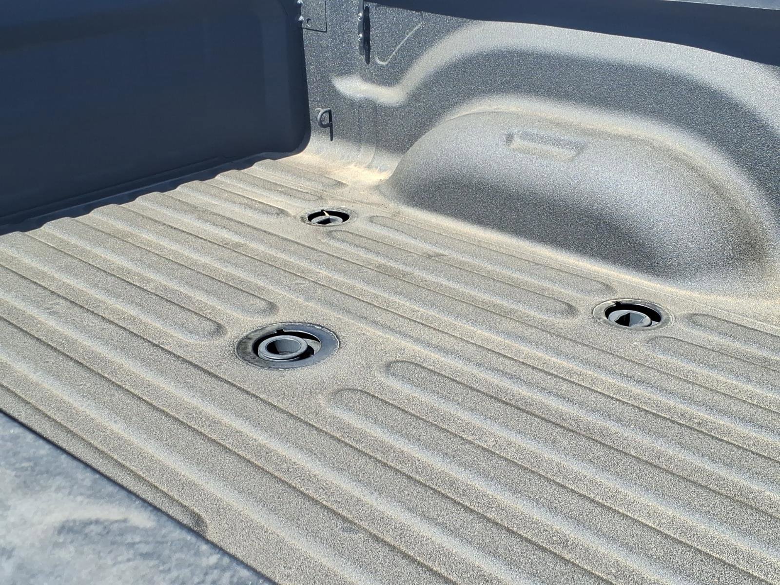 New 2026 Silver-Zynith Exterior Paint RAM Laramie image 5