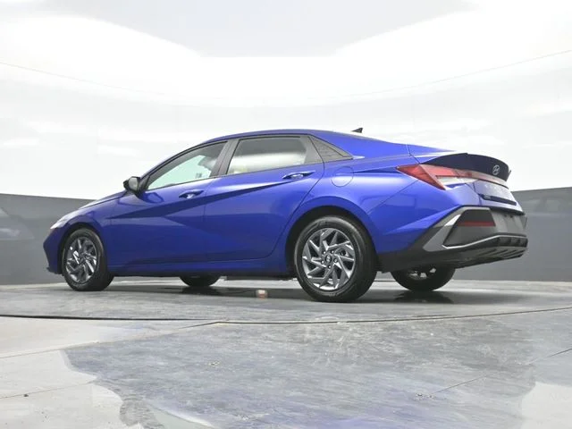 Used 2024 Blue Hyundai SEL image 19