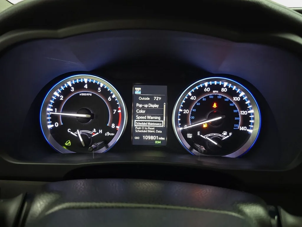 Used 2017 Silver Toyota SE image 22