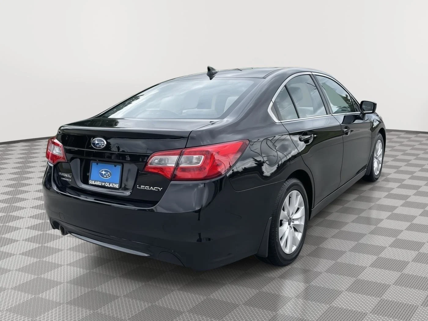 Used 2016 Crystal Black Silica Subaru 2.5i Premium image 12