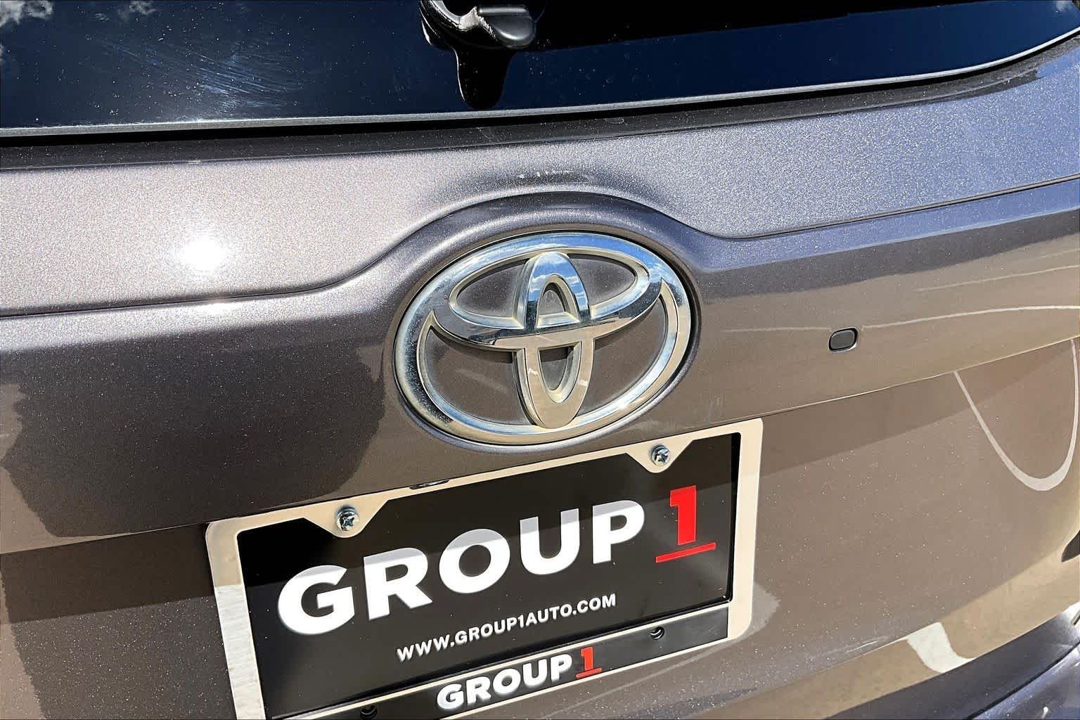 Used 2015 Predawn Gray Mica Toyota LE Plus image 28