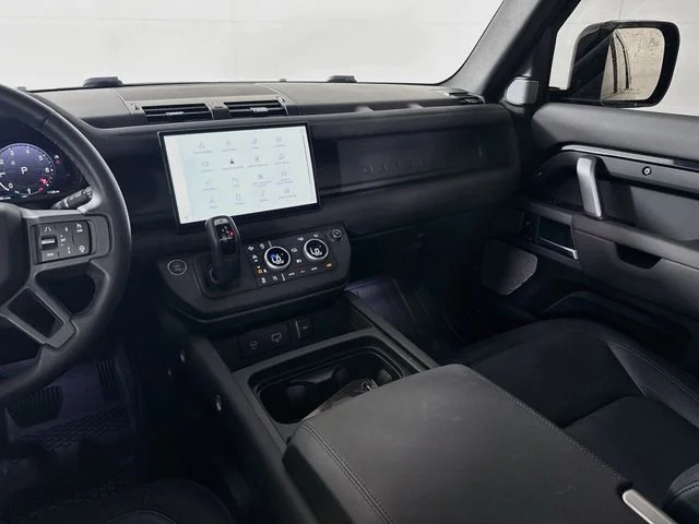 Certified Used 2024 Black Land Rover X-Dynamic SE image 26