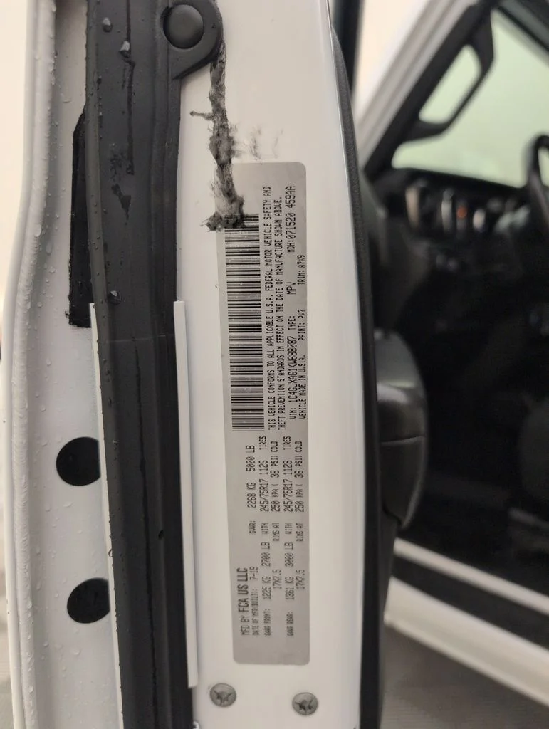 Certified Used 2019 White Jeep Sport S image 40