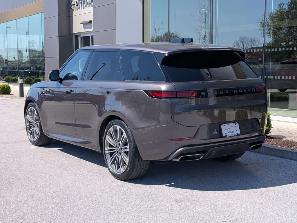 Certified Used 2025 Gray Land Rover Dynamic SE image 3