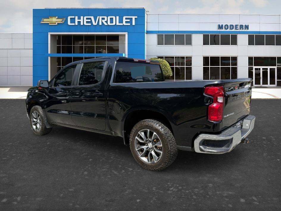 Used 2023 Black Chevrolet LT image 3