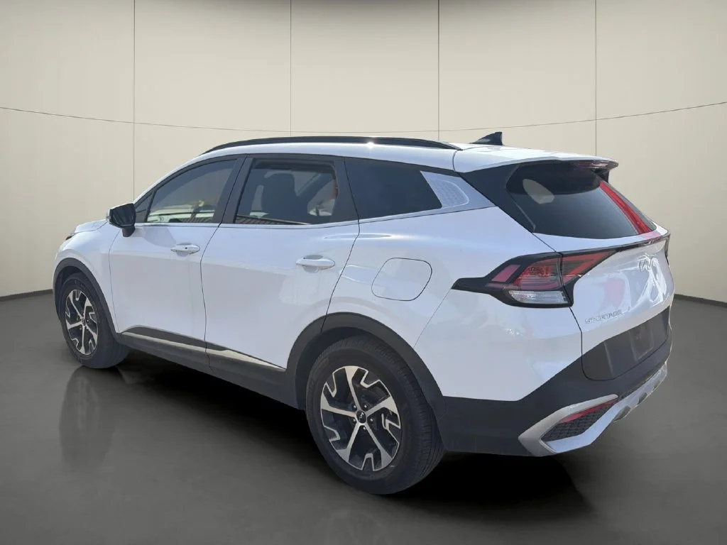 Used 2025 White Kia EX image 5