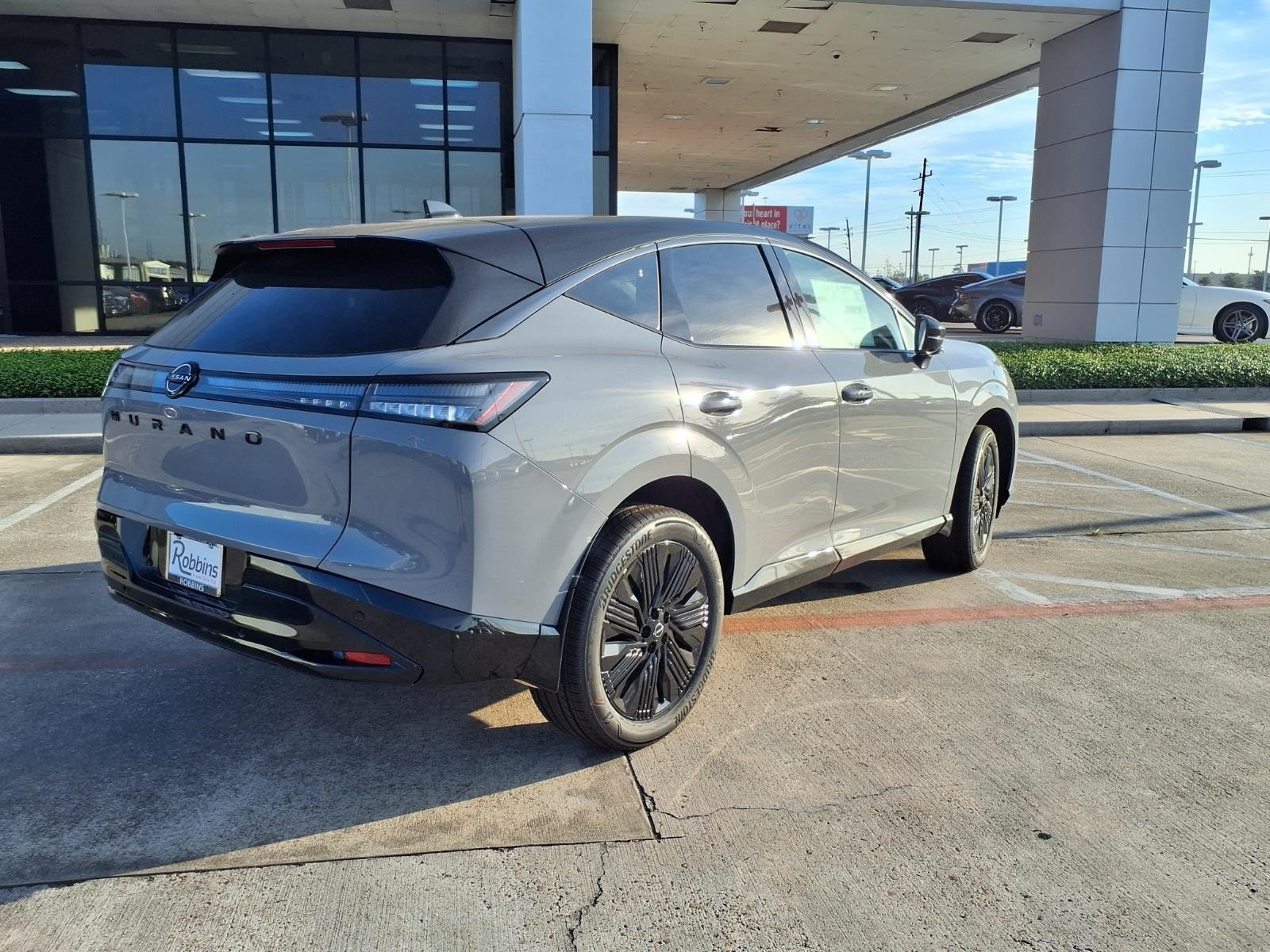 2027 Nissan Murano photo 2 of 25