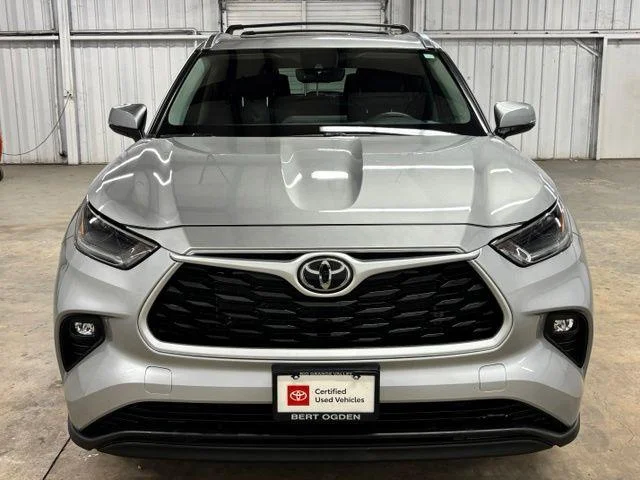 Used 2021 CELESTIAL SILVER Toyota  image 2