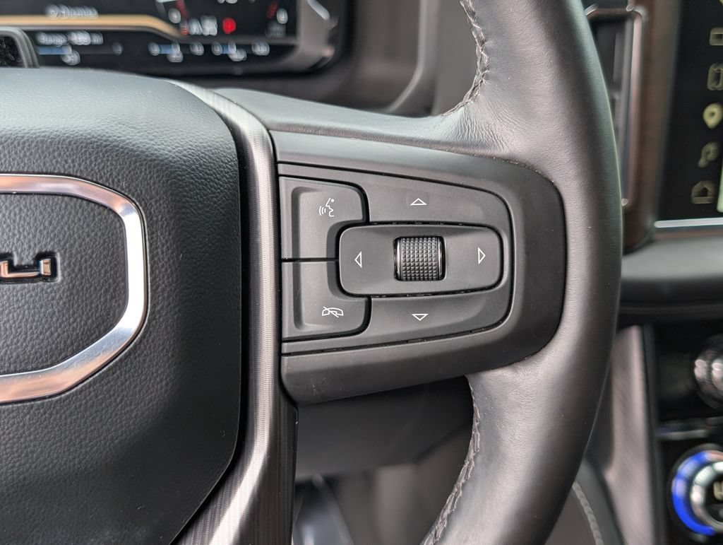 Used 2024 White Frost Tricoat GMC Denali Ultimate image 24