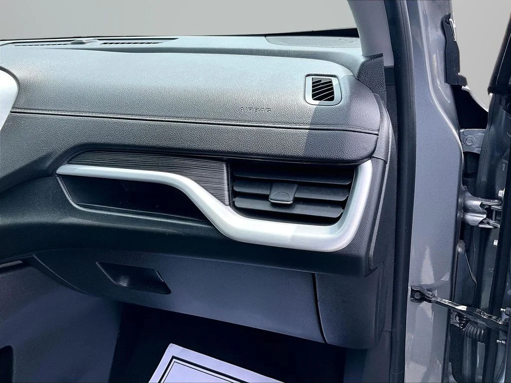 Used 2023 Silver GMC SLE image 16