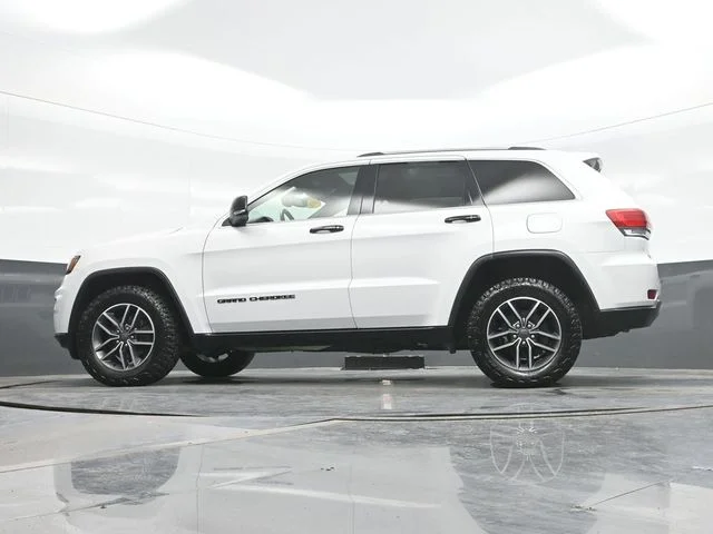 Used 2019 White Jeep Limited image 20