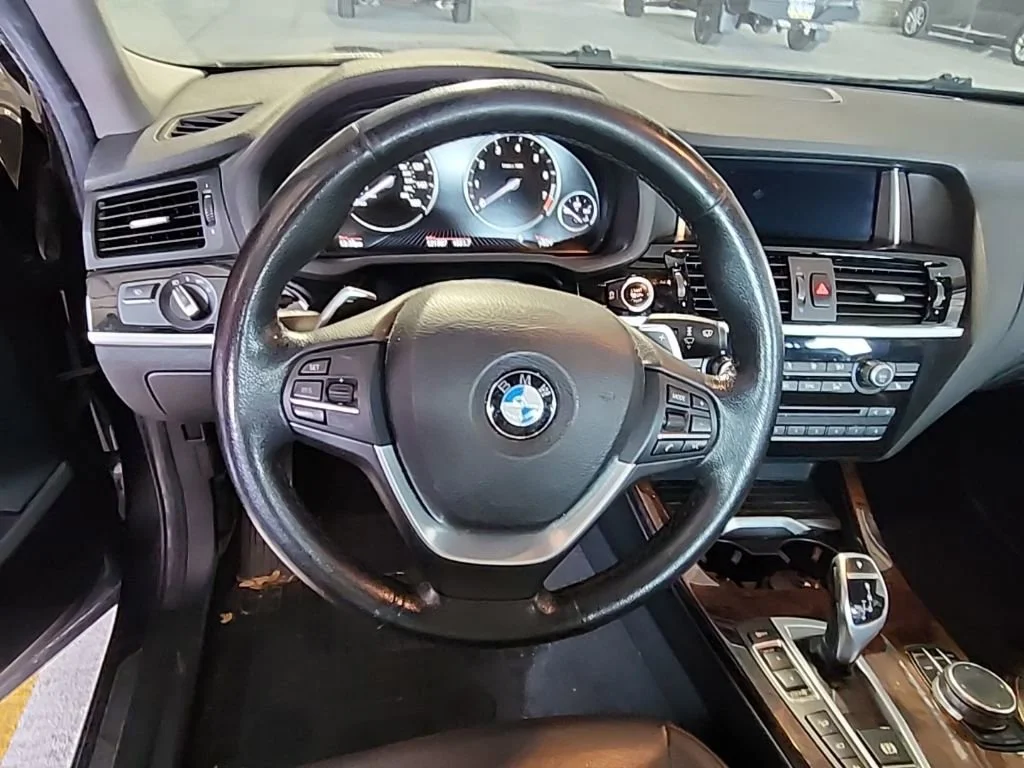 Used 2017 Dark Graphite Metallic BMW xDrive28i image 4