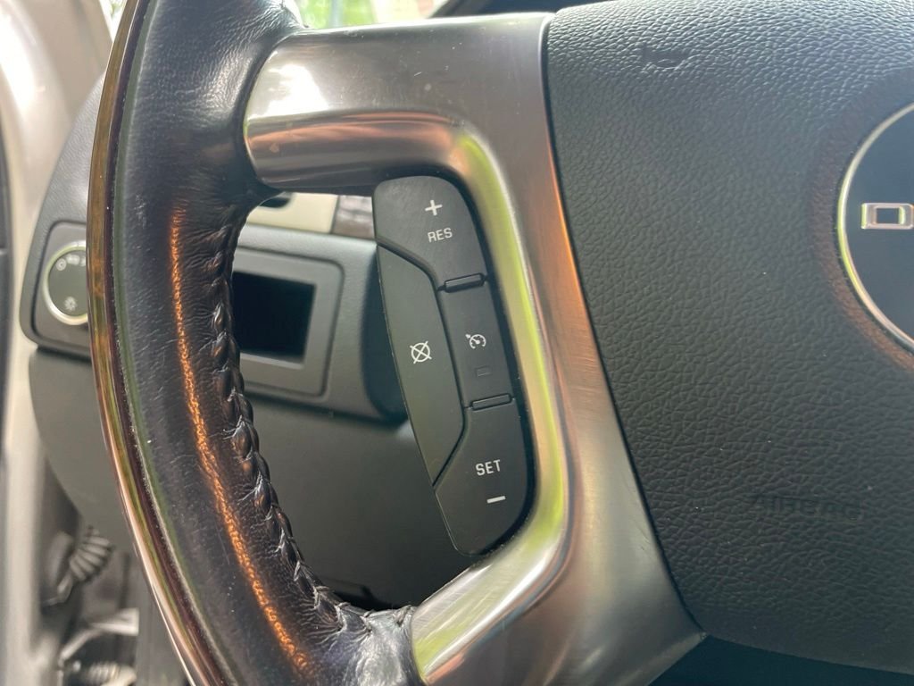 Used 2007 Silver Birch Metallic GMC Denali image 10