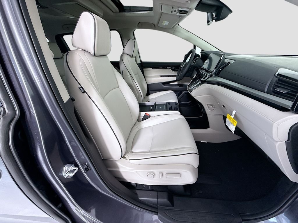 New 2026 Modern Steel Metallic Honda Touring image 20