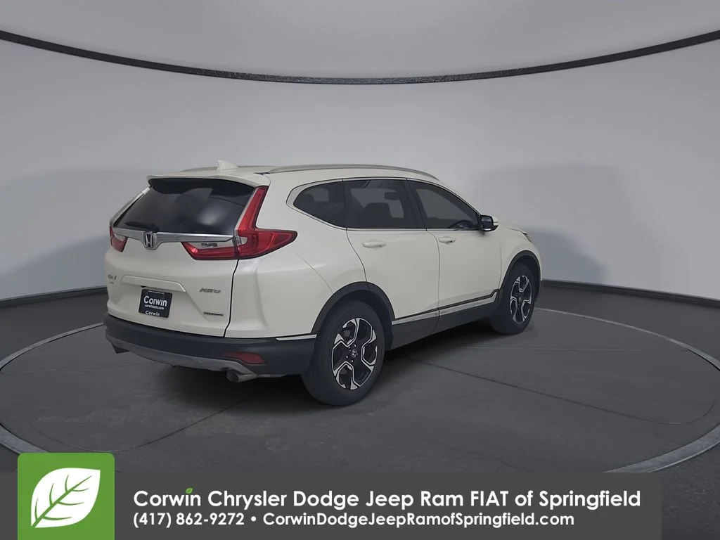 Used 2018 White Honda Touring image 14