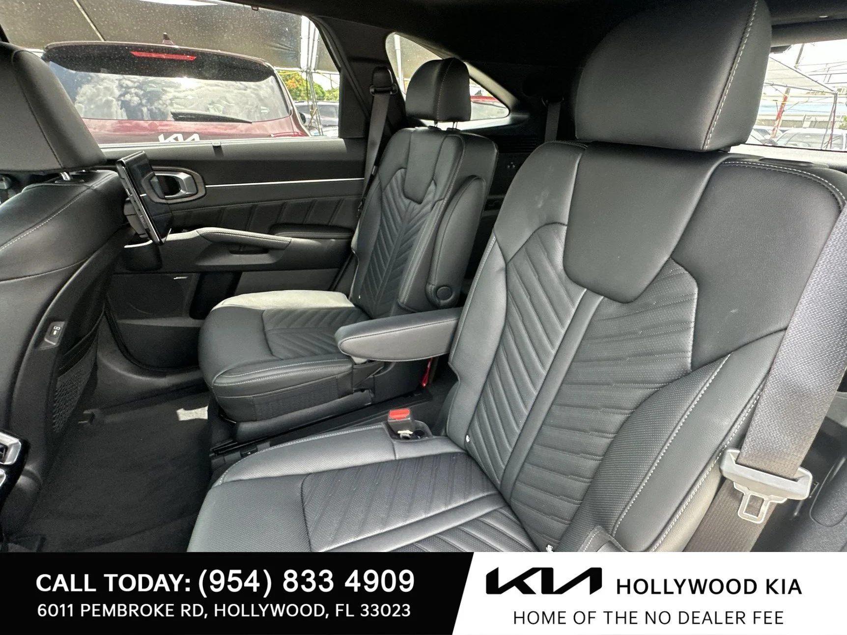 New 2025 Wolf Gray Kia  image 26