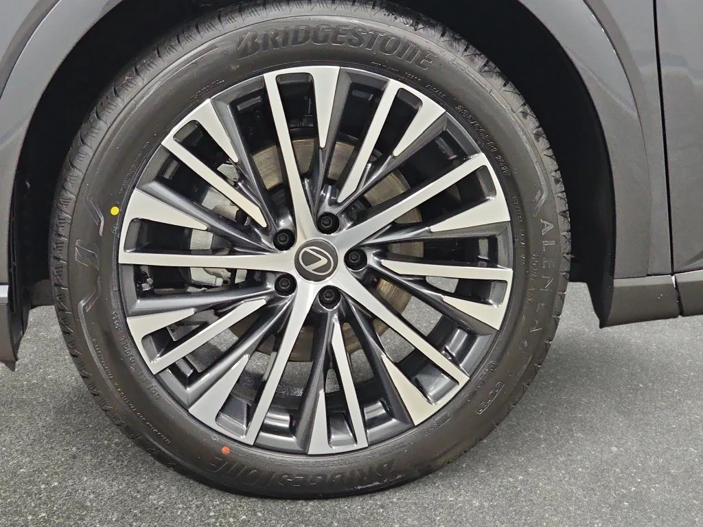 New 2026 Cloudburst Gray Lexus PREMIUM PLUS image 31