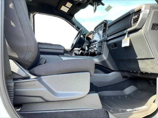 New 2026 Oxford White Ford XLT image 12