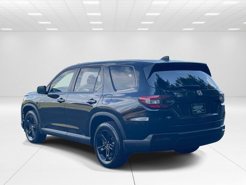 Used 2023  Honda LX image 4
