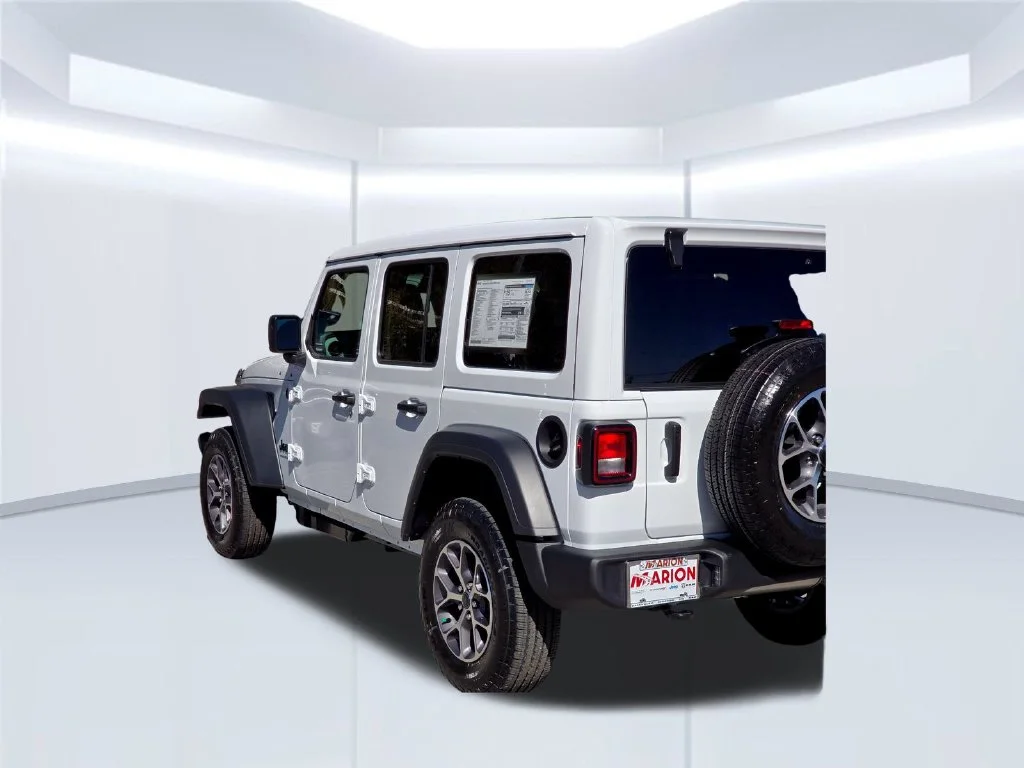 New 2027 White/off-white Jeep Sport S image 41