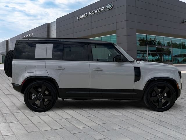 New 2026 Borasco Grey Land Rover X-Dynamic SE image 6