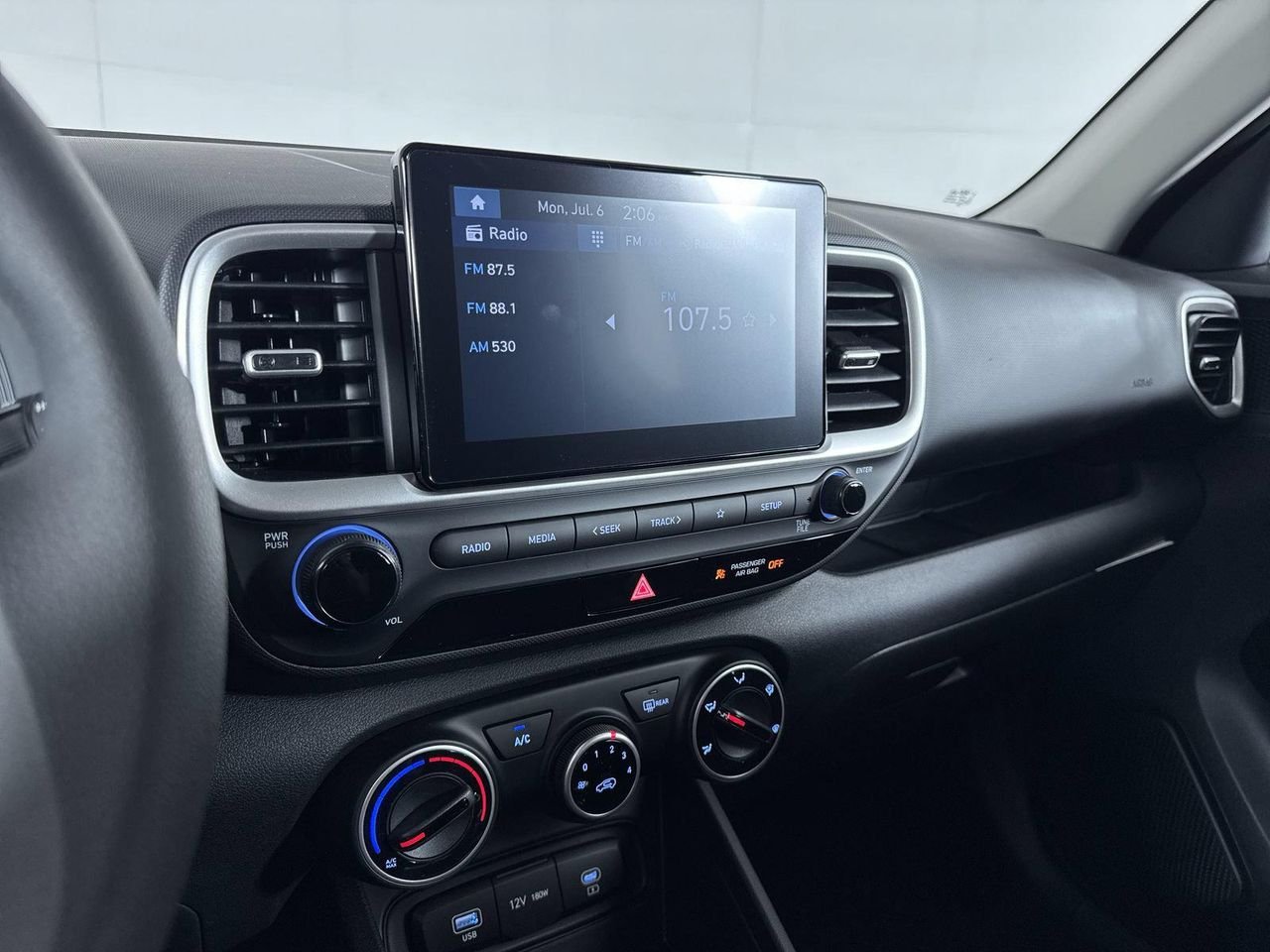New 2026 Ecotronic Gray Hyundai SE image 18