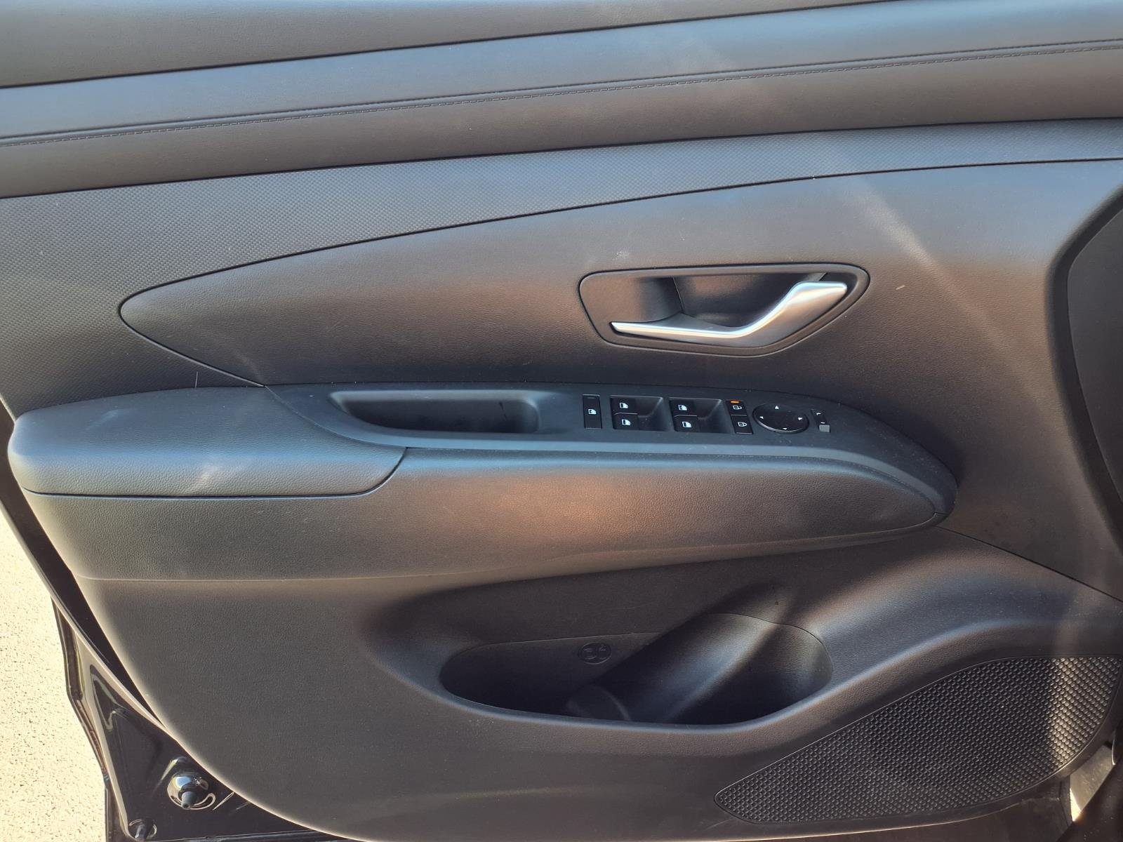 2025 Hyundai Santa Cruz SE - Photo 10