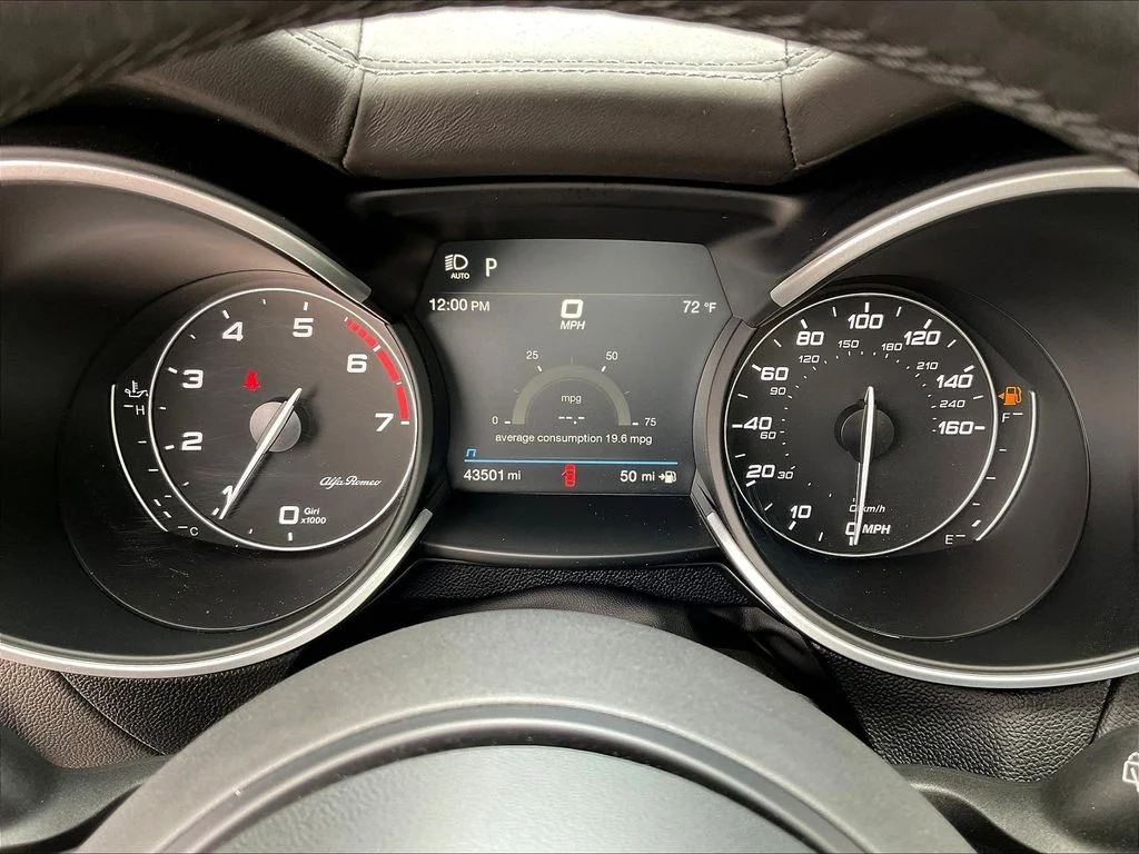 Used 2023 Vesuvio Gray Metallic Alfa Romeo Ti image 13