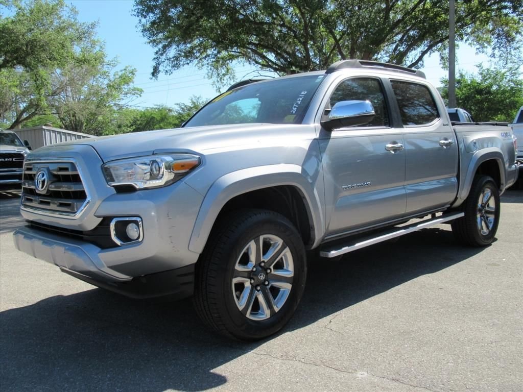 Used 2017 Silver Toyota Limited image 3