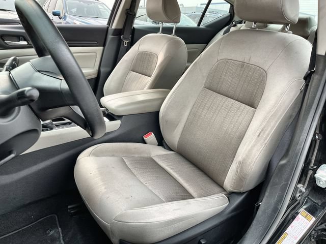 Used 2024  Nissan 2.5 SV image 14