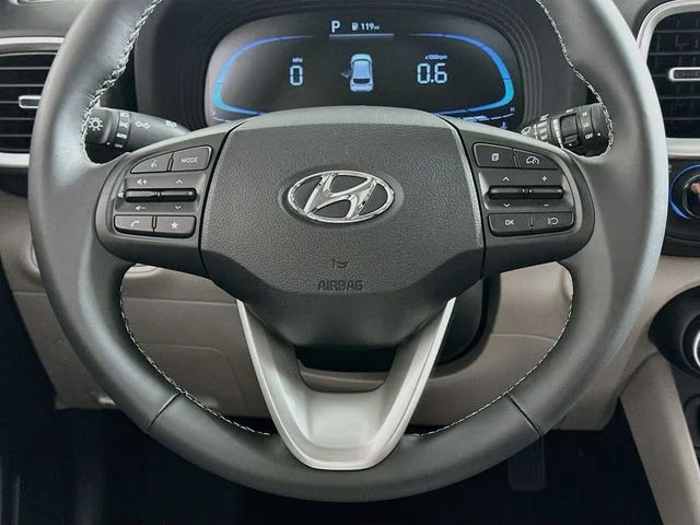 New 2026 Hyundai VENUE SEL
