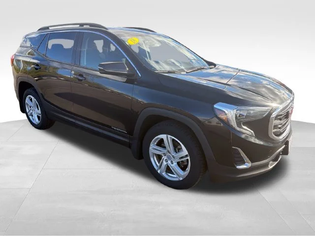 Used 2018 Black GMC SLE image 8