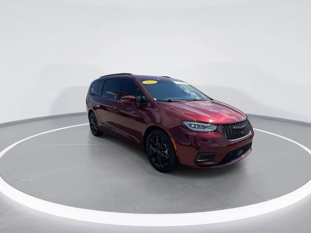 Used 2022 Red Chrysler Limited image 2