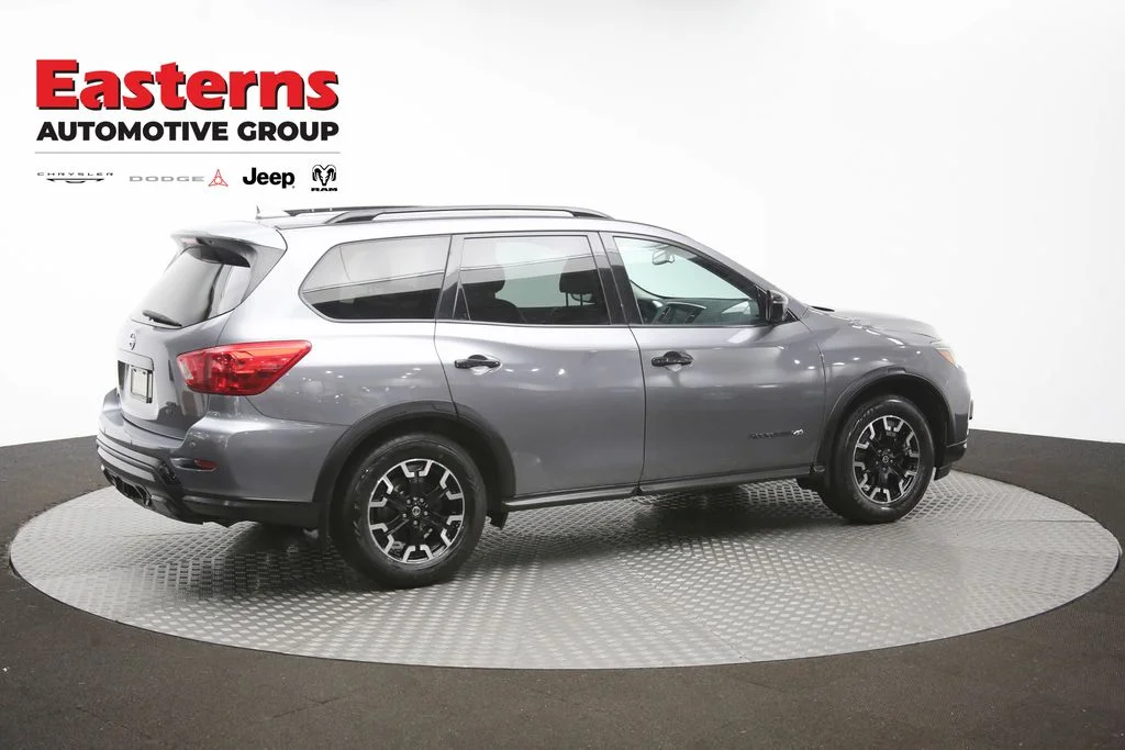Used 2020 Gray Nissan SL image 51