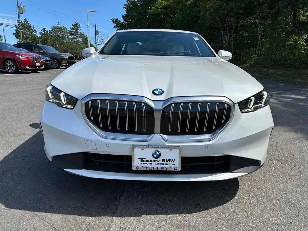Used 2026 Mineral White Metallic BMW 530i xDrive image 2