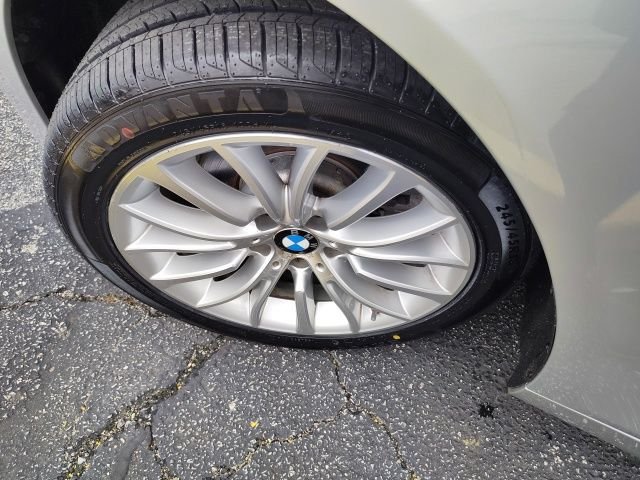 Used 2015 Silver BMW 528i xDrive image 11