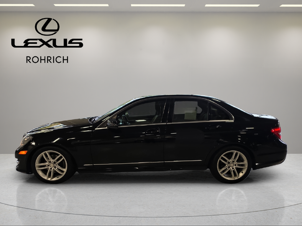 Used 2012  Mercedes-Benz C 300 image 9