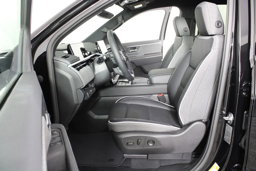 2026 GMC Sierra EV Elevation - Photo 20