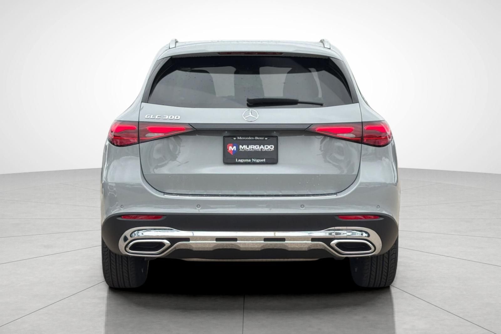 New 2026 MANUFAKTUR Alpine Grey Mercedes-Benz GLC 300 image 9