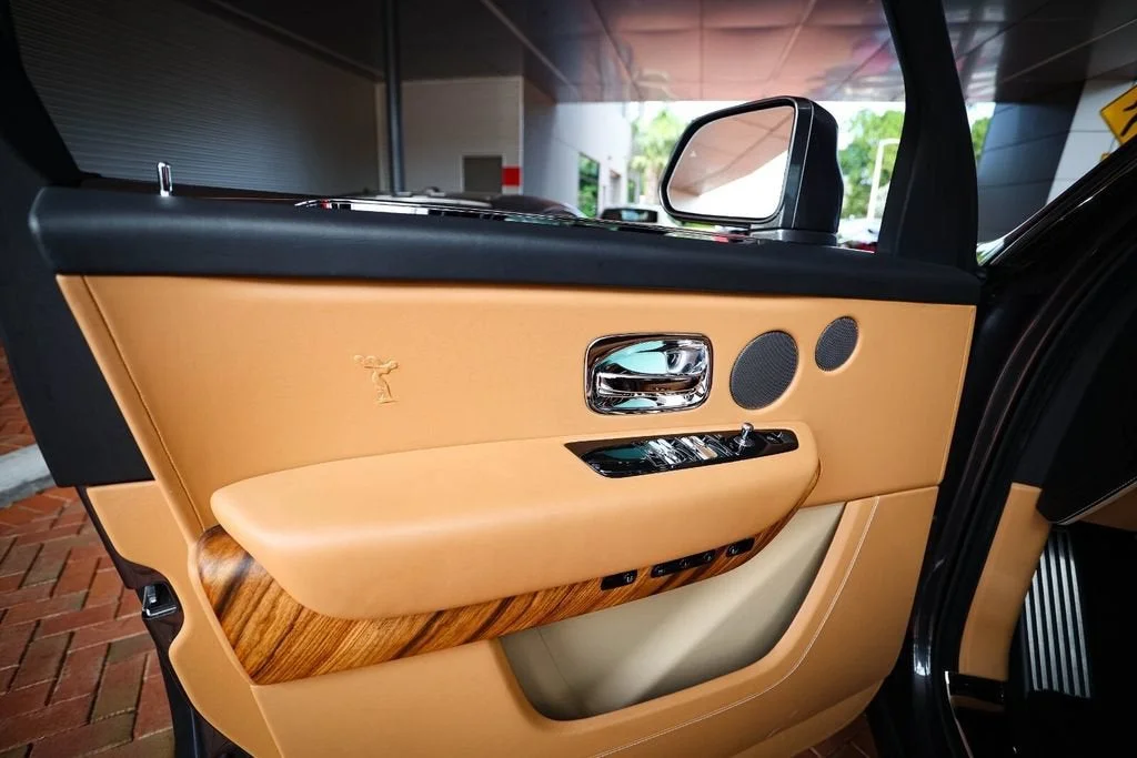 Used 2022 Gunmetal Rolls-Royce Base image 38