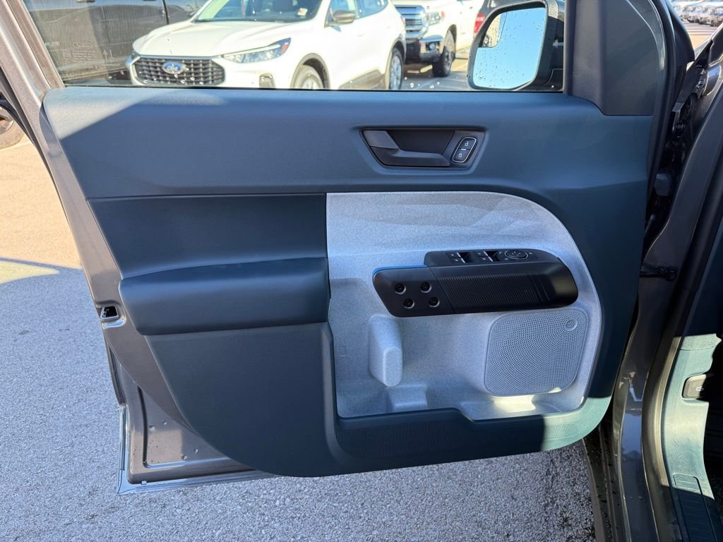 2026 Ford Maverick XLT - Photo 8