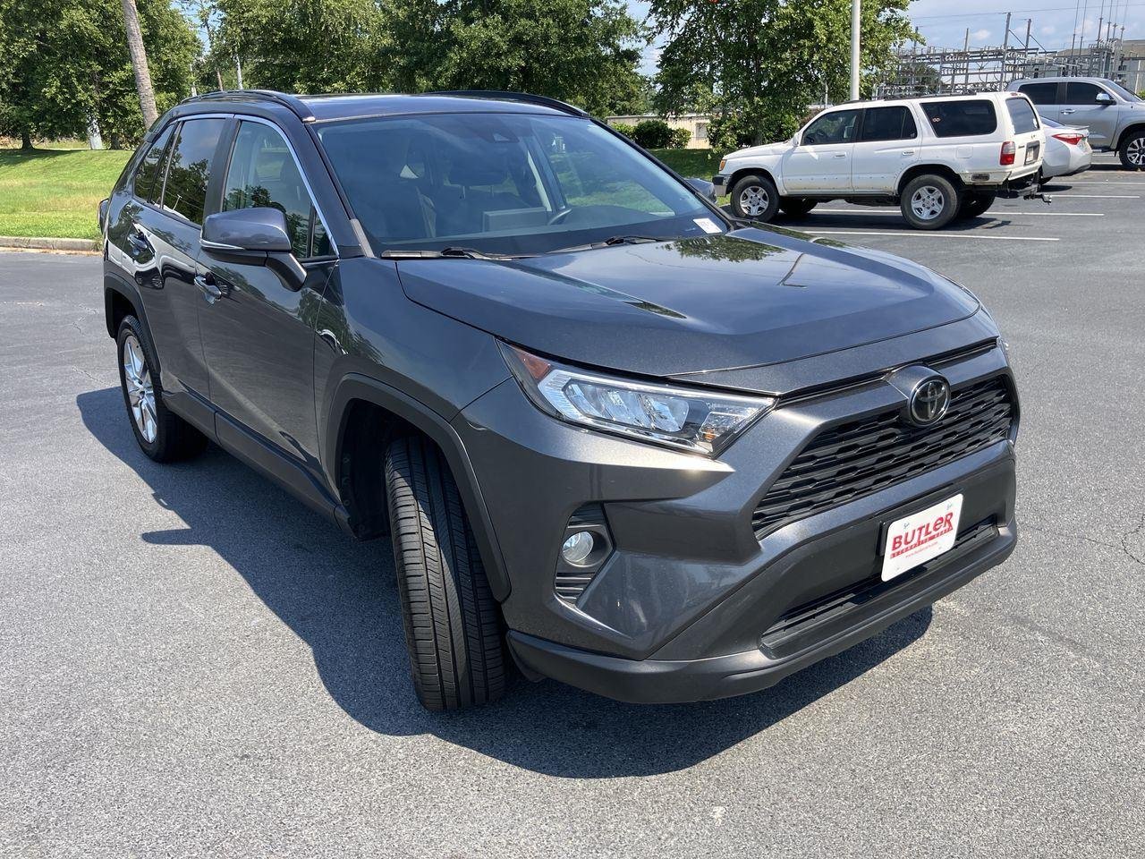 Used 2021 Gray (Magnetic Gray Metallic) Toyota XLE Premium image 7