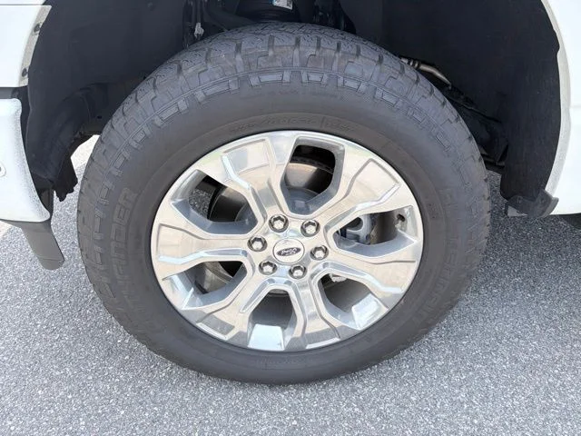 Used 2023 White Ford Platinum image 9
