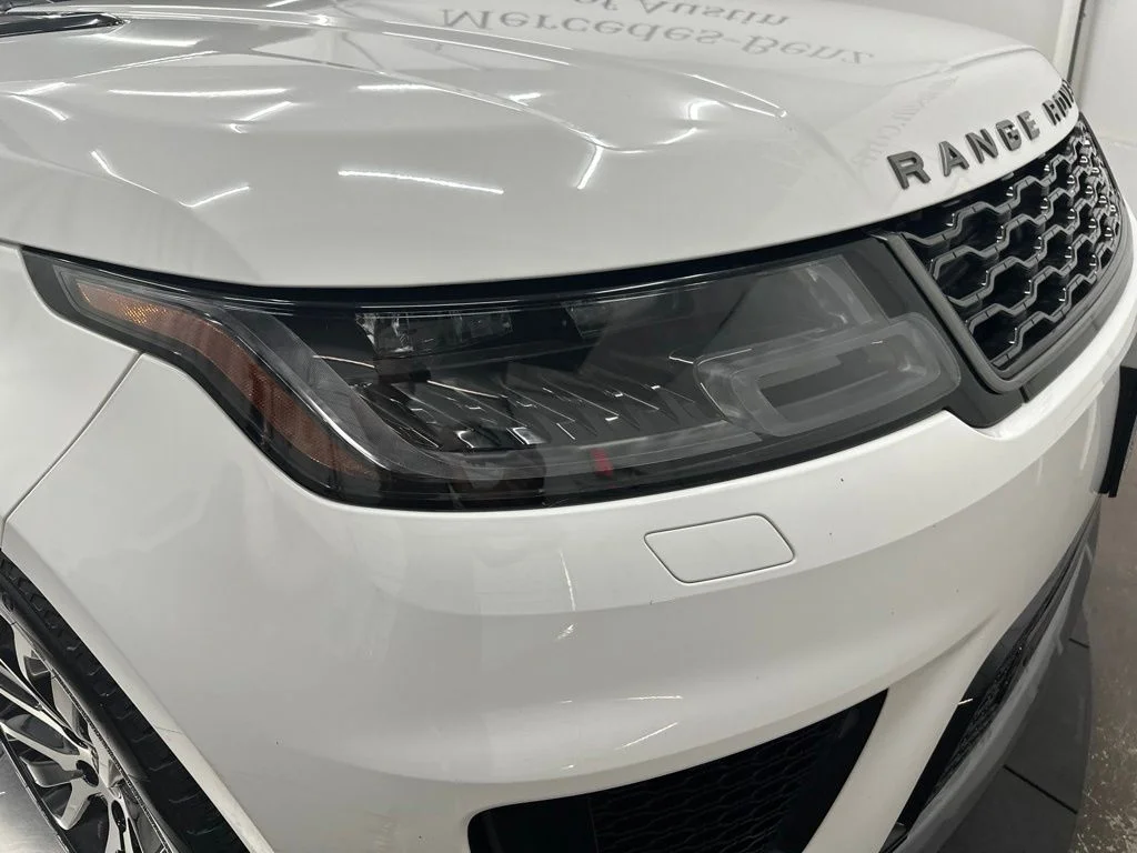 Used 2022 White Land Rover HSE Silver Edition image 10