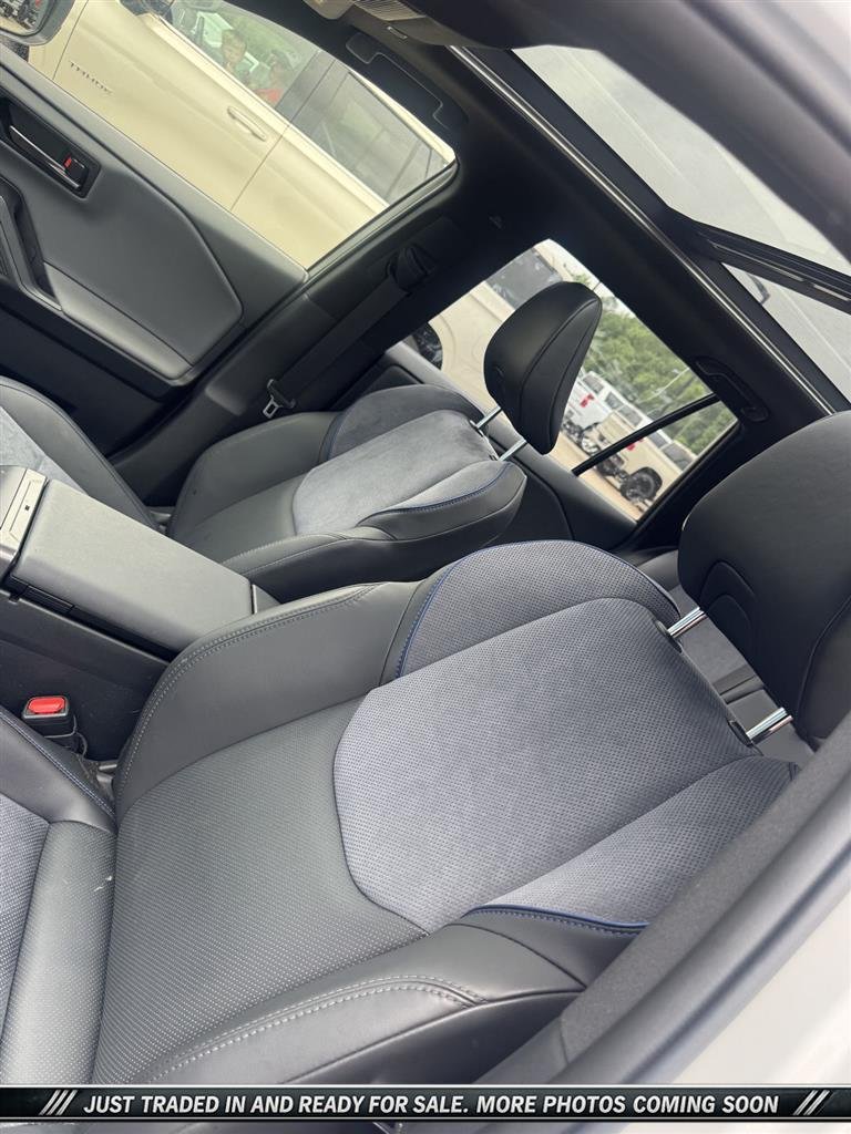 Used 2026 Wind Chill Pearl w/Midnight Black Metallic Roof Toyota LE image 4