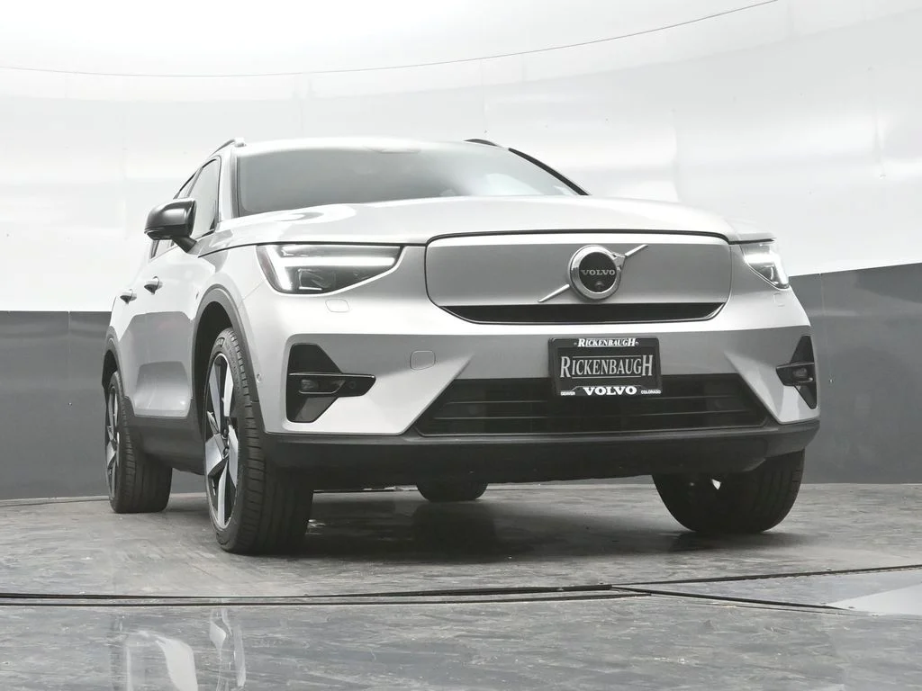 Certified Used 2023 Silver Dawn Volvo Ultimate image 23