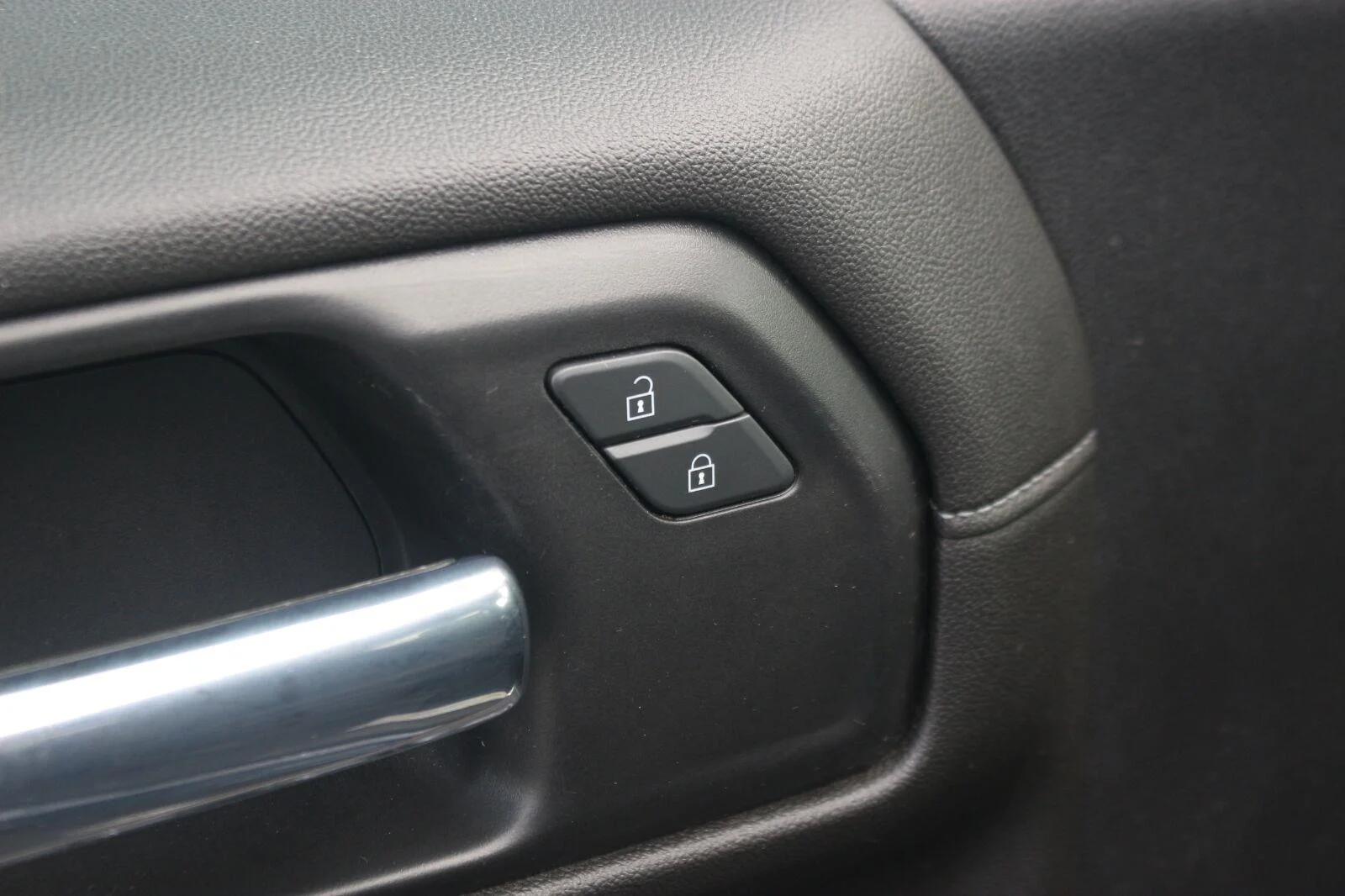 Used 2021 NORTHSKY BLUE METALLIC Chevrolet RST image 15