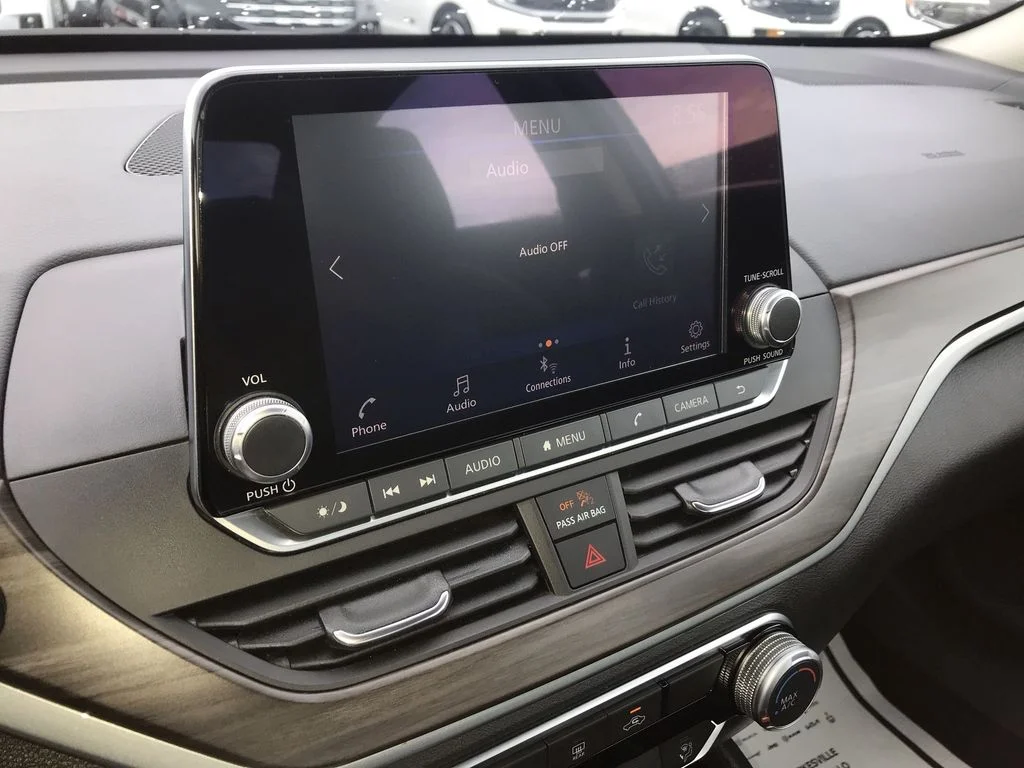 Used 2024 Gray Nissan 2.5 SV image 16